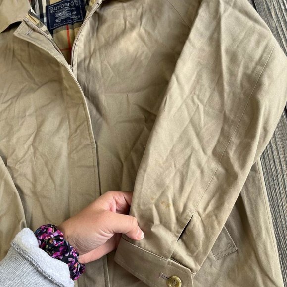 Burberry's Vintage Nova Check Short Coat Women's 10 - Picture 4 of 10